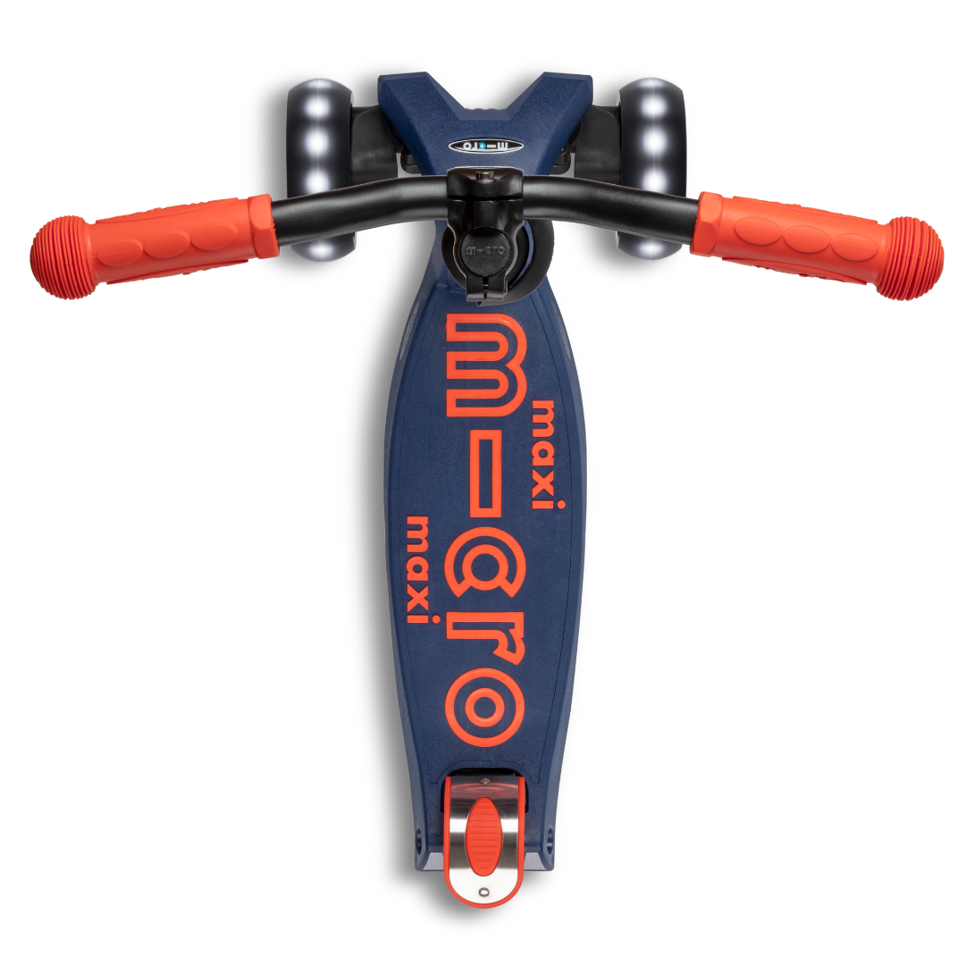 Scooter Maxi Micro Deluxe PRO LED